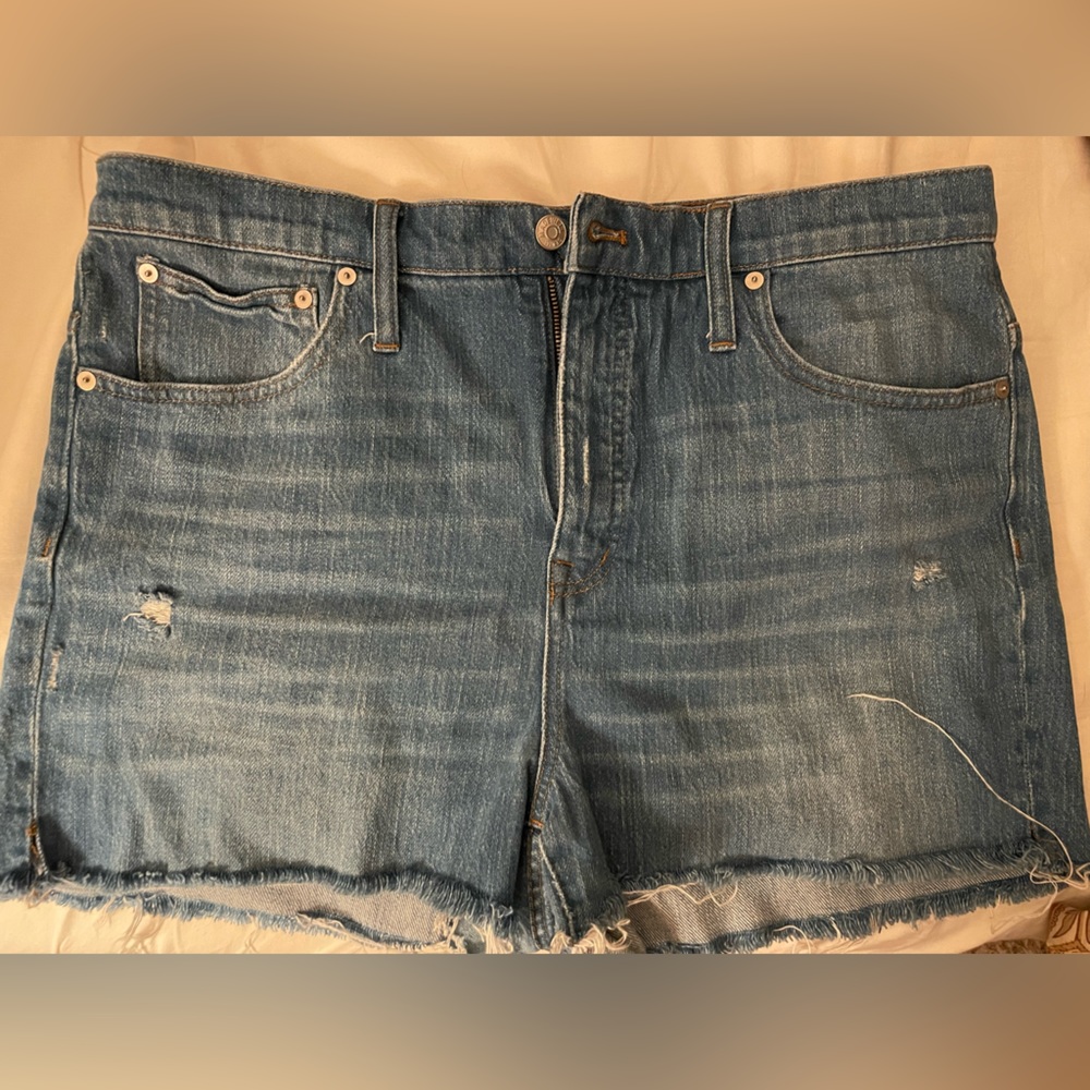 Madewell women’s denim shorts